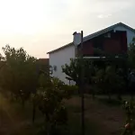 בית חווה Airport Radinovic פודגוריצה