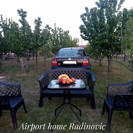 Alloggio per agriturismo Airport Radinovic