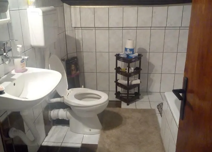 Agroturismo Airport Radinovic *